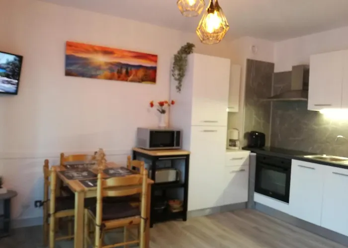 Le Tout A Pied Apartment